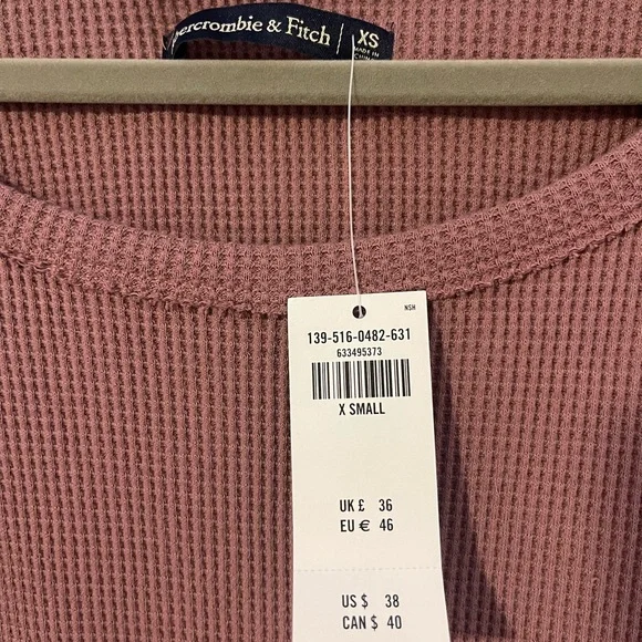 NWT Abercrombie & Fitch Mauve Long Sleeve Top - Picture 2 of 3